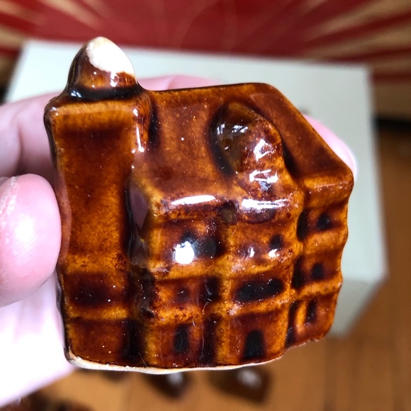 Vintage Bundle of (12) Ceramic Brown Drip Glazed Miniature Buildings - Picture 9 of 15